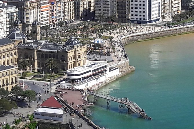 San Sebastian and Biarritz Private Day Tour
