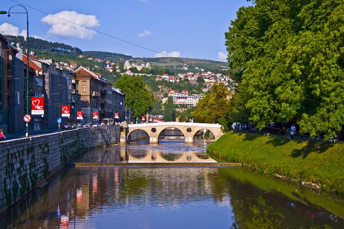 Sarajevo Talkie-Walkie Tour