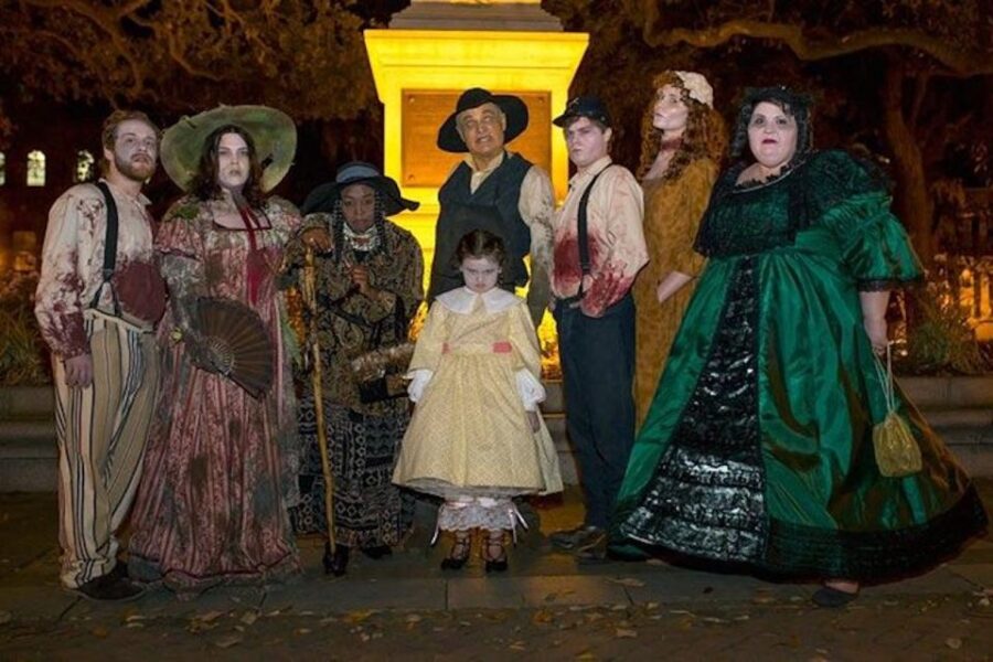 Savannah: Boo Yall Comedy Ghost Party Bus Tour