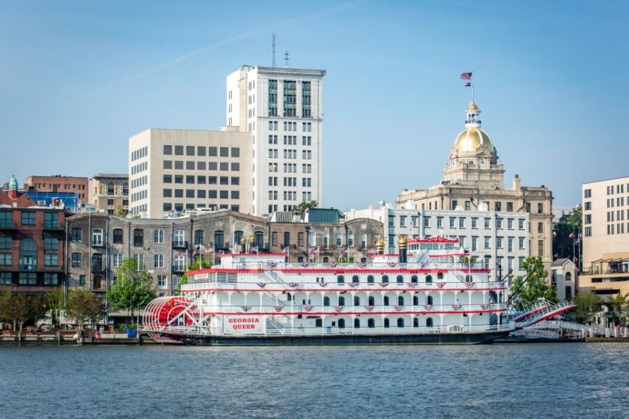 Savannah: Riverboat Narrated Harbor Sightseeing Cruise