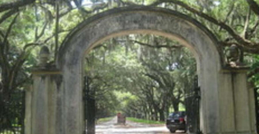 Savannah: Wormsloe Plantation and Bonaventure Cemetery Tour