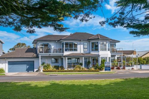 Seascape Accommodation - Accommodation Types and Amenities