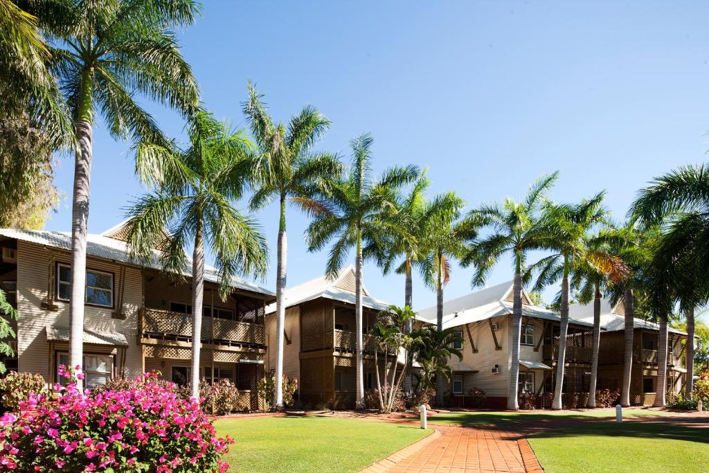 Seashells Broome Review