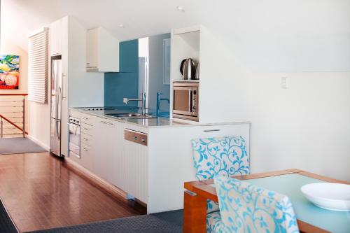 Seashells Mandurah - Location and Accessibility