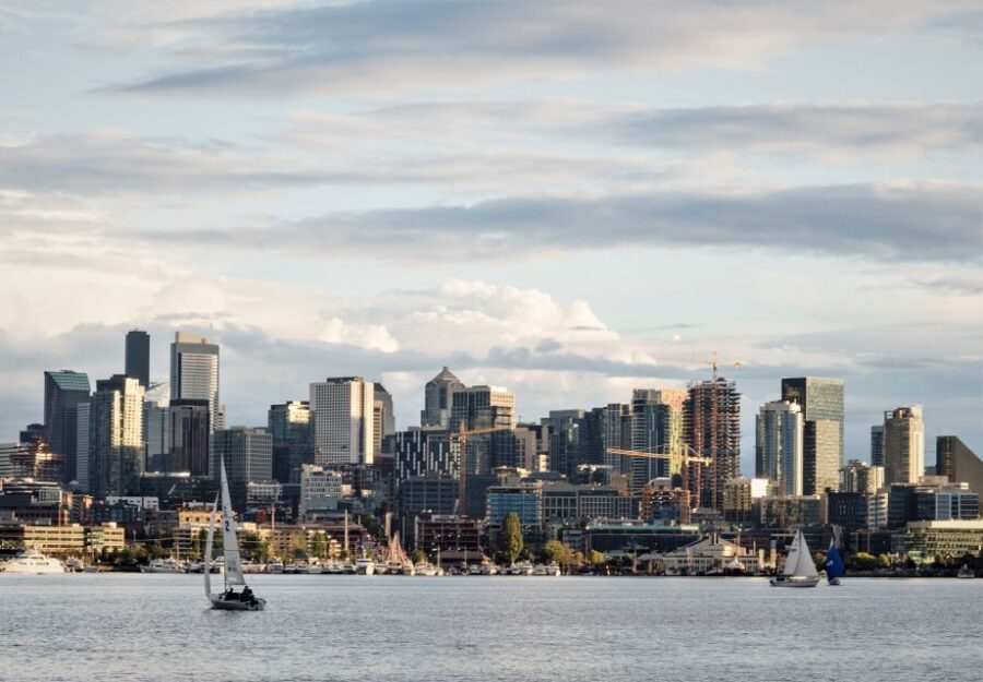 Seattle: Locks Cruise With Live Narration