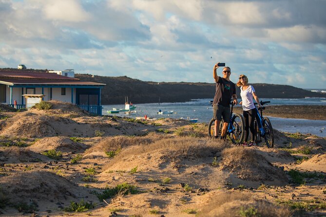 Selfguided Ebike Tour to Popcorn Beach and the Northern Volcanoes
