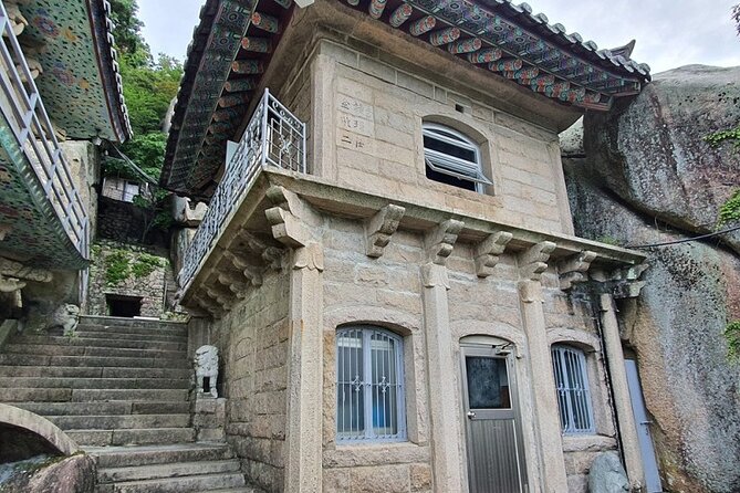 Seokbulsa Temple to Geumjeongsan Fortress[Hiking+Cable Car]
