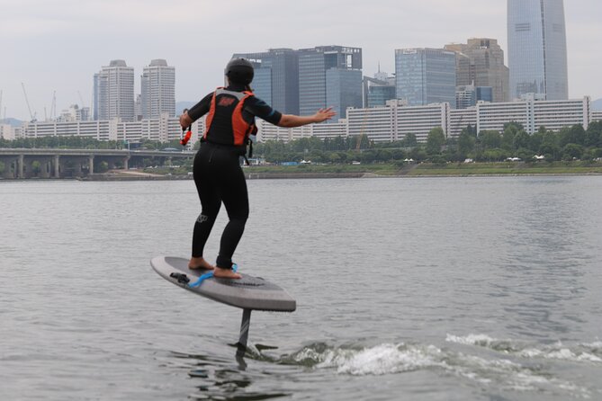 Seoul : Efoil & Windsurf Experiences in Han River