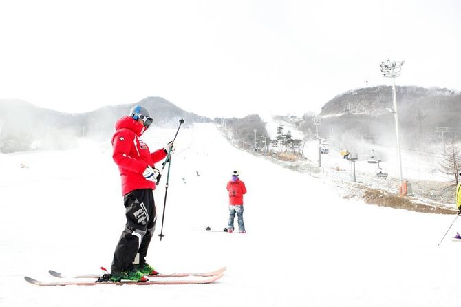 Seoul Ski Tour at Jisan Forest Resort - Included in the Tour