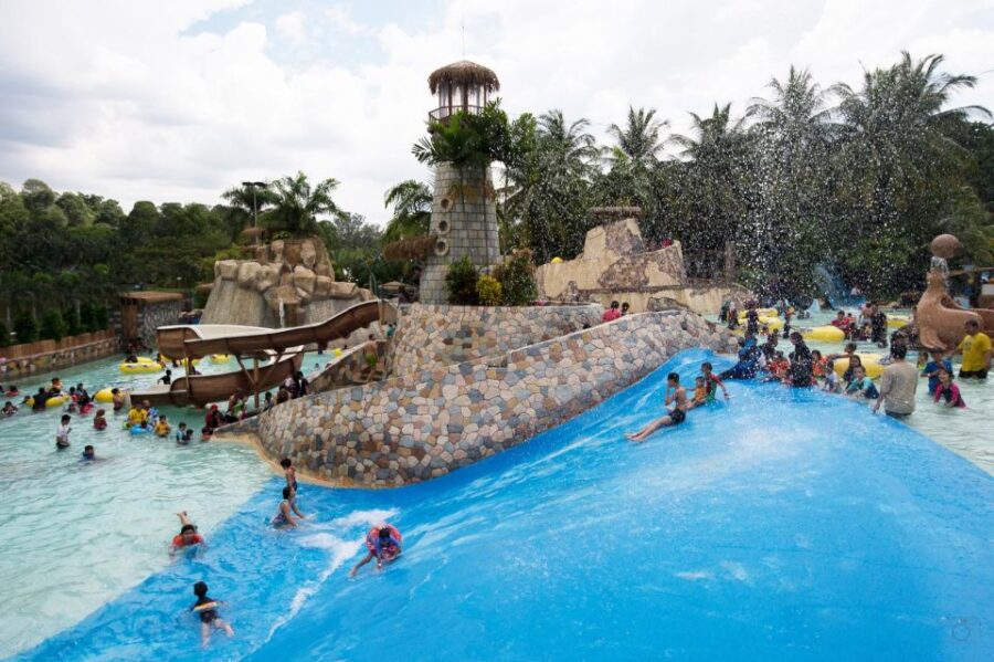 Shah Alam: Wet World Water Park Admission Ticket