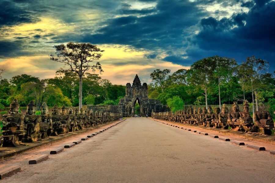 Siem Reap: Angkor Grand Circuit by Vespa