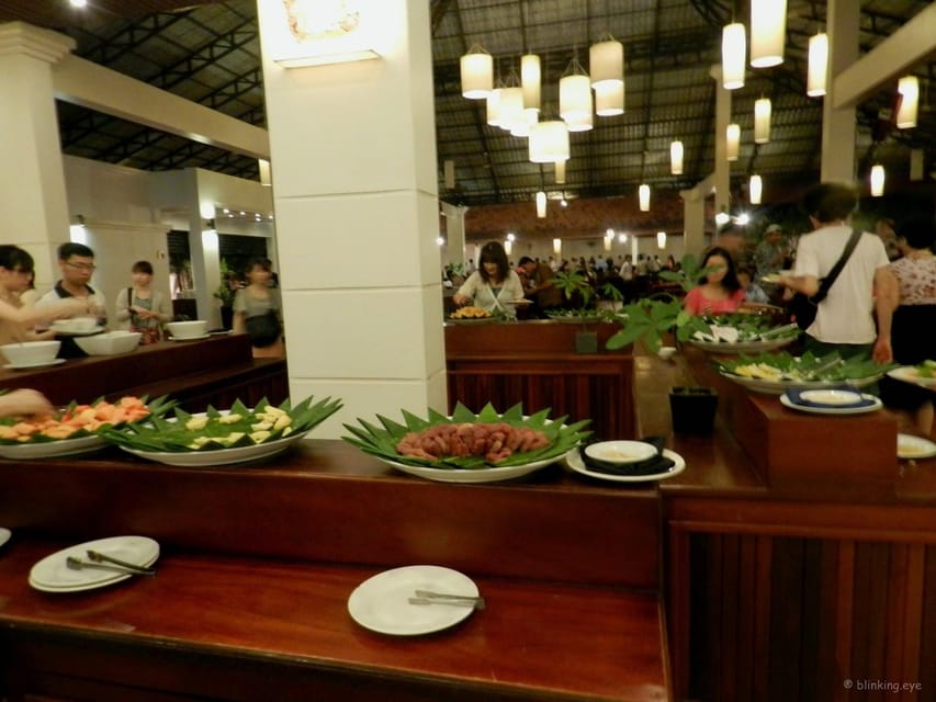 Siem Reap: Apsara Dinner Show With Hotel Transfer