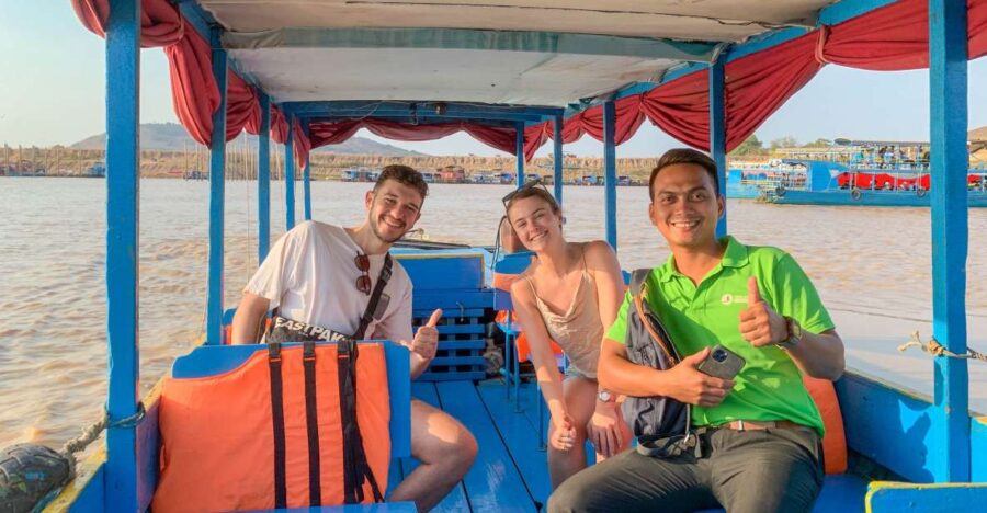 Siem Reap: Floating Village Sunset Boat Guided Vespa Tour
