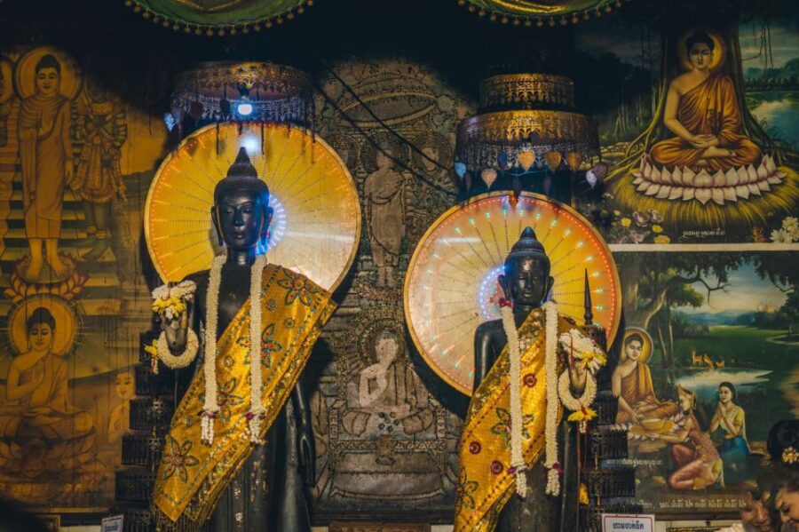 Siem Reap Guided City Tour by Tuk Tuk