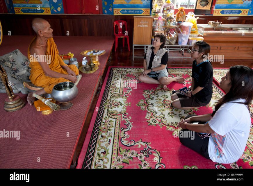 Siem Reap: Half-Day Morning City Tour by Tuk-Tuk