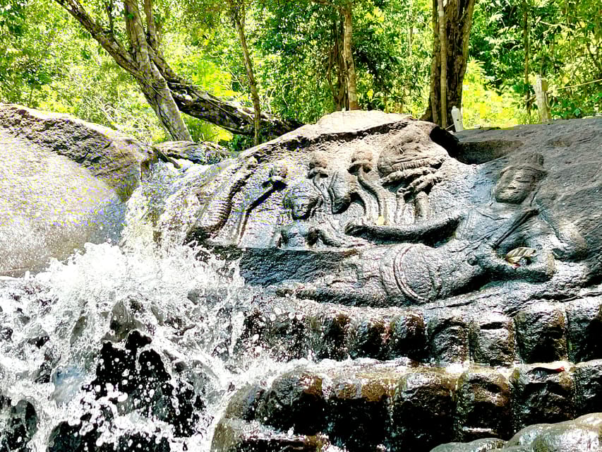 Siem Reap: Kbal Spean and Banteay Srei Temple Private Tour