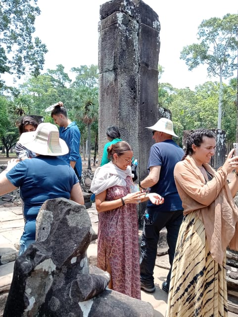 Siem Reap: Small Group Tour 1 Day at Angkor Wat