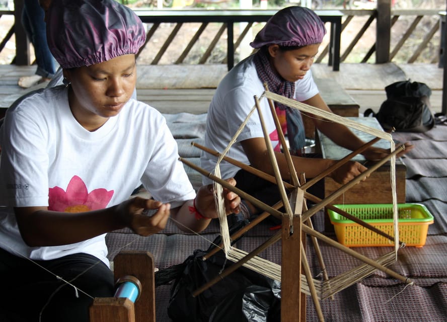 Siem Reap: Tonle Sap Floating Village & Lotus Silk Farm