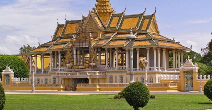 Sightseeing Tour in Phnom Penh
