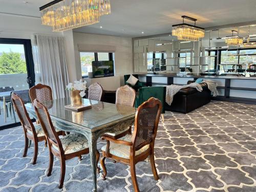 Sixty Six Boutique Apartments - Overview and Location