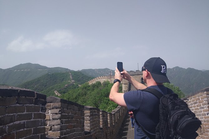 Skip the Line Beijing Mutianyu Great Wall Bus Tour Including Lunch