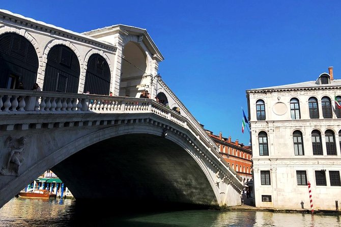 Skip the Line: Morning Venice Gondola Ride, Walking Tour & St Marks Basilica