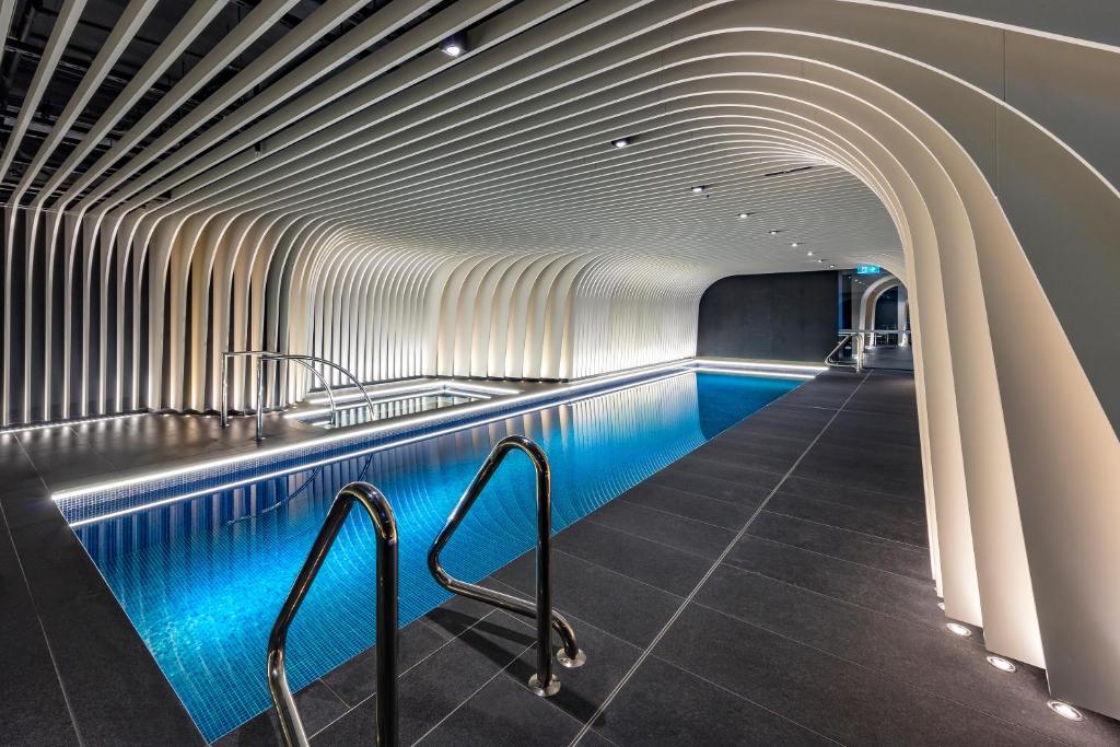 SKYE Suites Sydney - Hotel Overview