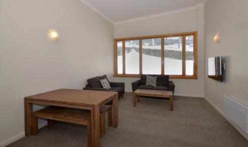 Smiggins Hotel & Chalet Apartments Review