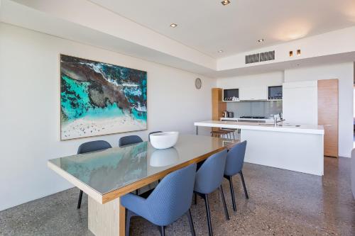 Smiths Beach Resort - Location and Highlights