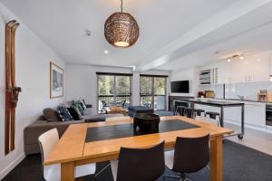 Snowgoose Apartments - Location and Nearby Attractions