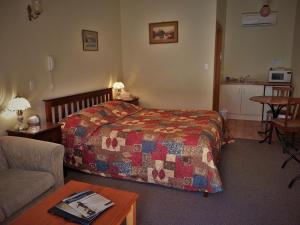 Sonbern Lodge Motel - General Overview