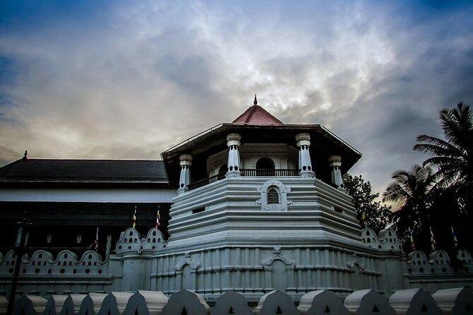 Sri Lanka 5-Day Private Car Hire With Driver-Guide - Comprehensive Service Overview