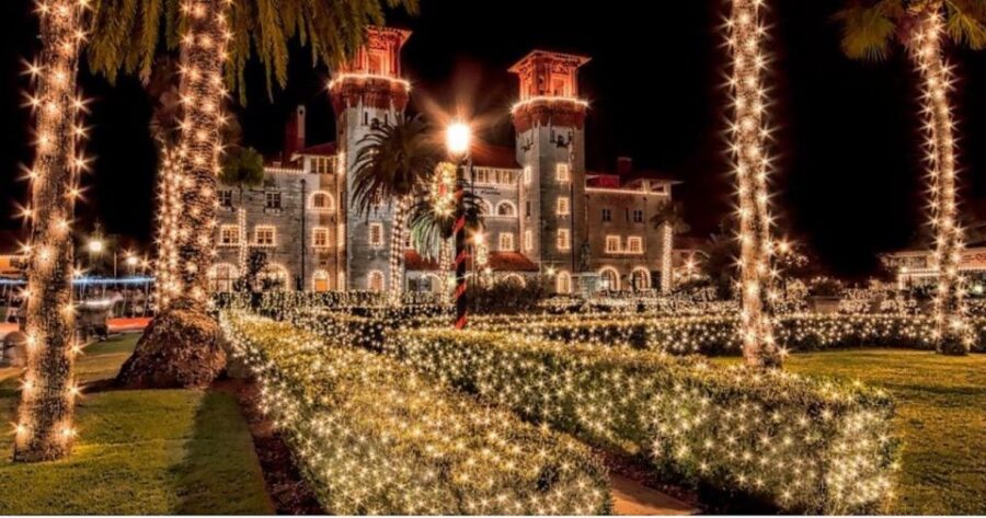 St Augustine: Nights of Lights Tour by Electric Cart