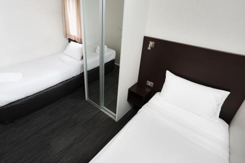 St Ives Apartments - Property Overview
