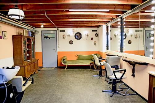 Stayokay Hostel Eindhoven - Blue Collar - Location and Accessibility