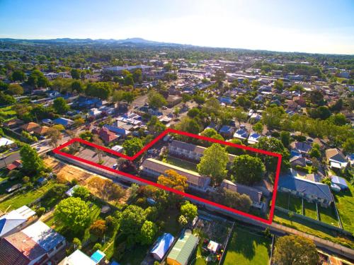 Summer East Apartments - Location and Accessibility