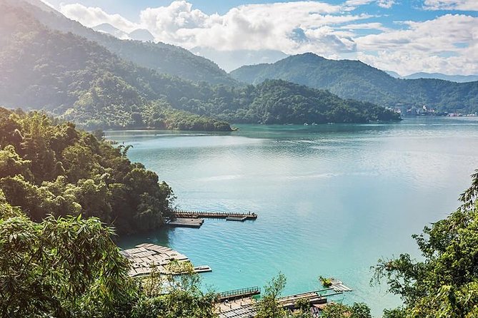 Sun Moon Lake 1-Day Leisure Tour From Taipei - Itinerary Highlights