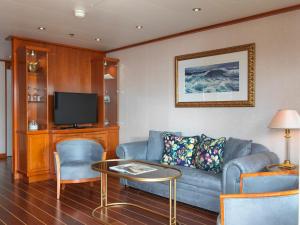 Sunborn London Yacht Hotel - Hotel Overview