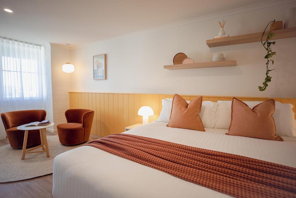 Sunnymead Hotel Review