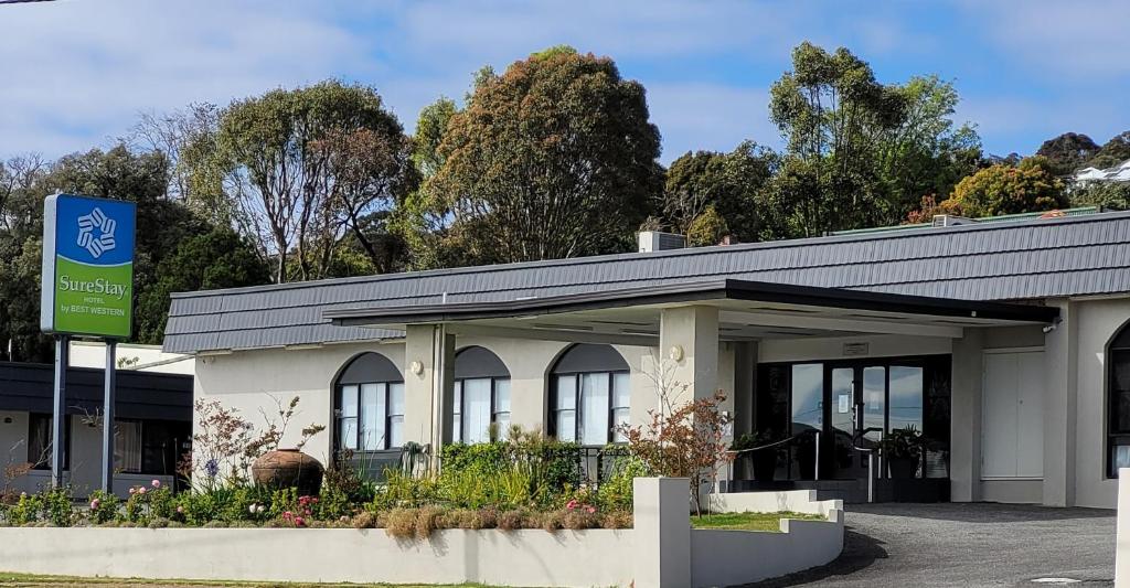 SureStay Hotel by Best Western The Clarence on Melville Review