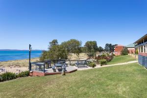Swansea Motor Inn Tasmania - Idyllic Coastal Location