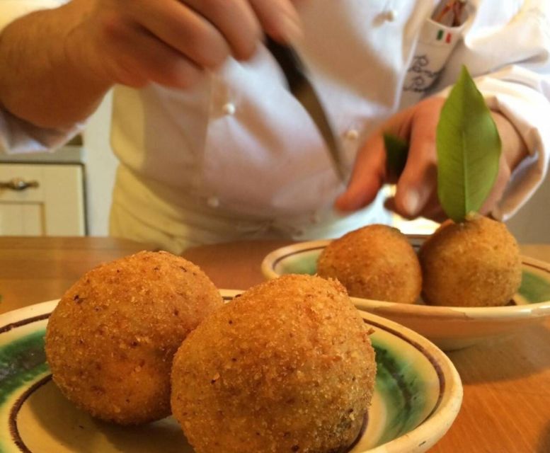 Syracuse: Cannoli and Arancini Sicilian Cooking Class