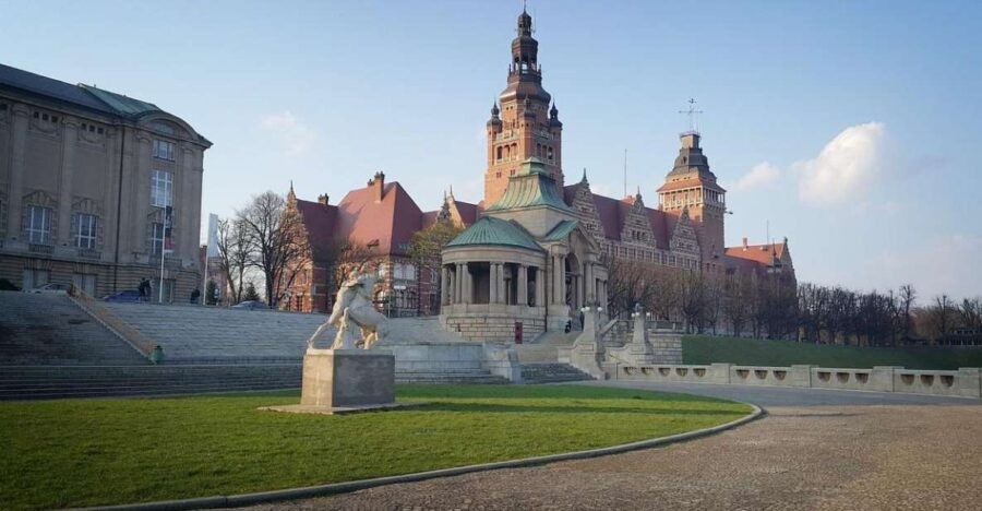 Szczecin Underground Routes and Old Town Private Walking Tour