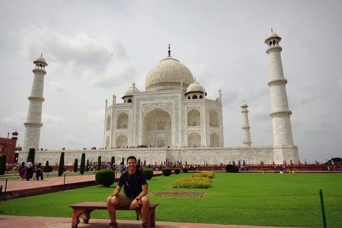 Taj Mahal And Agra Fort Private Sunrise Full Day Tour by Tuk-Tuk