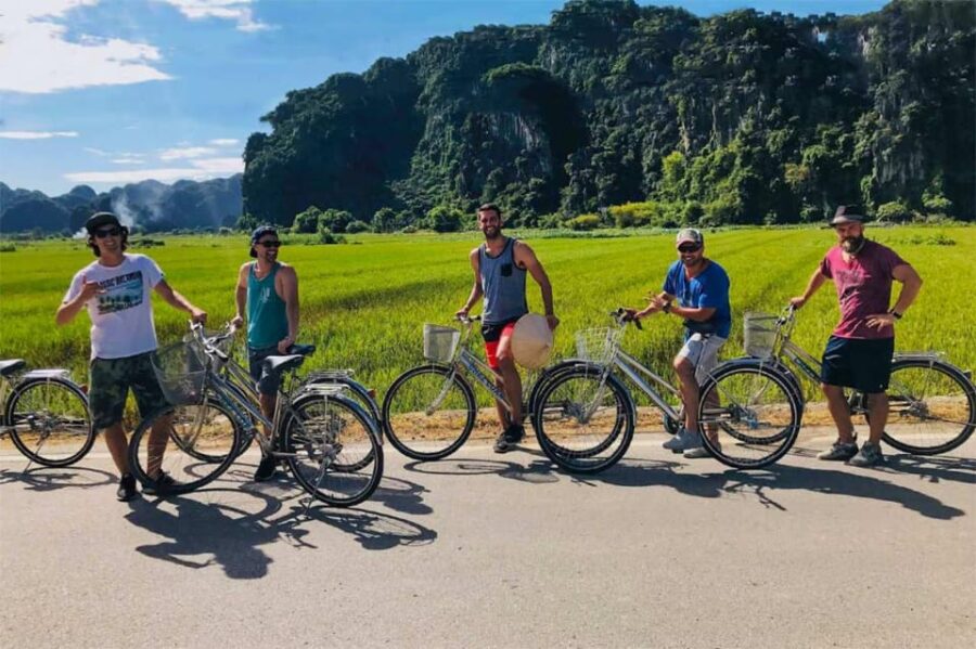 Tam Coc, Hoa Lu, Local Farmers House Day Tour | Small Group