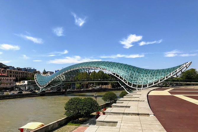 Tbilisi Explorer: Essential Walking Tour for First-Timers