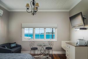The Ark Stanley Luxury Bed and Breakfast - Property Overview and Location