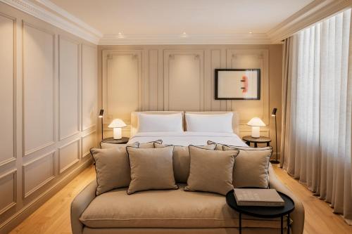 The Caesar Hotel - Hotel Overview
