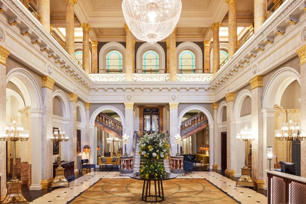 The Clermont London, Victoria Review