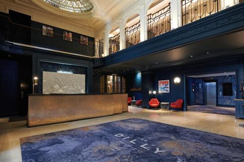 The Dilly - Hotel Overview